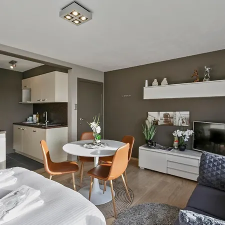Bright Studio Close To The Beachfront! Bredene